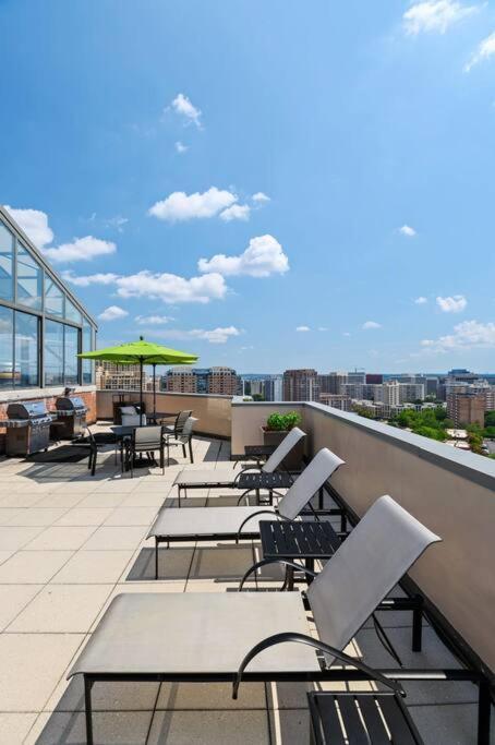 Incredible Apartment With Rooftop In Pentagon City Arlington Exteriör bild