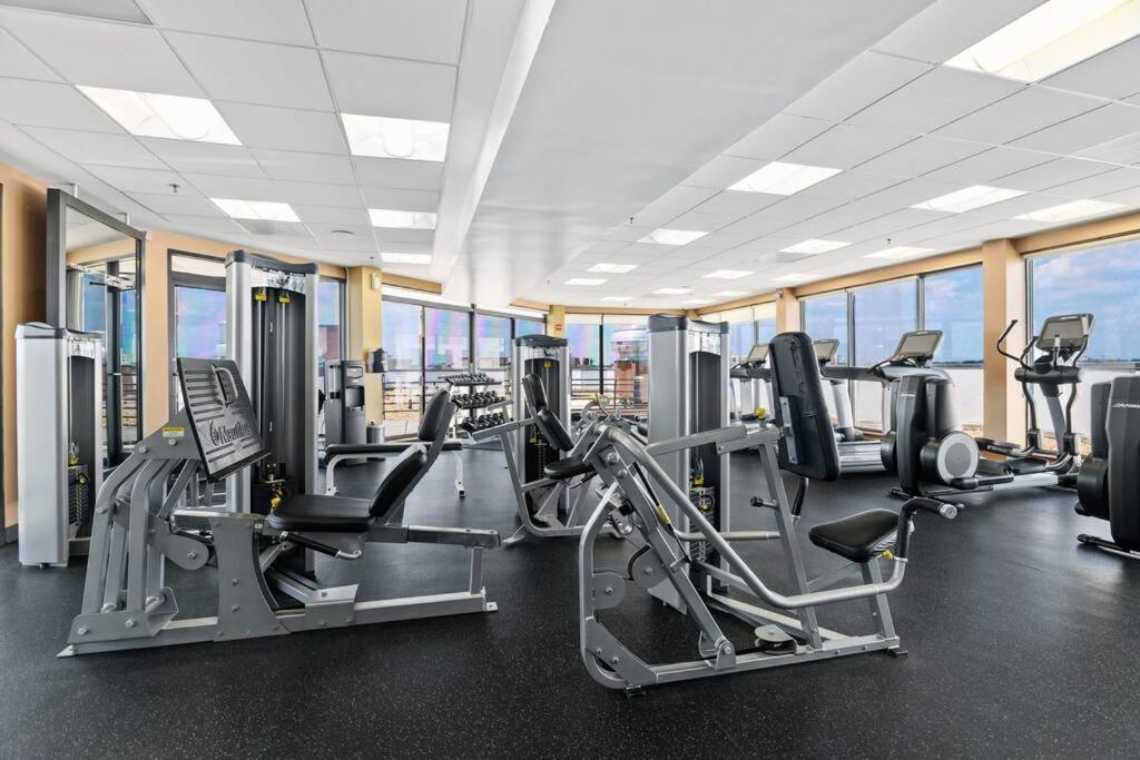 Incredible Apartment With Rooftop In Pentagon City Arlington Exteriör bild